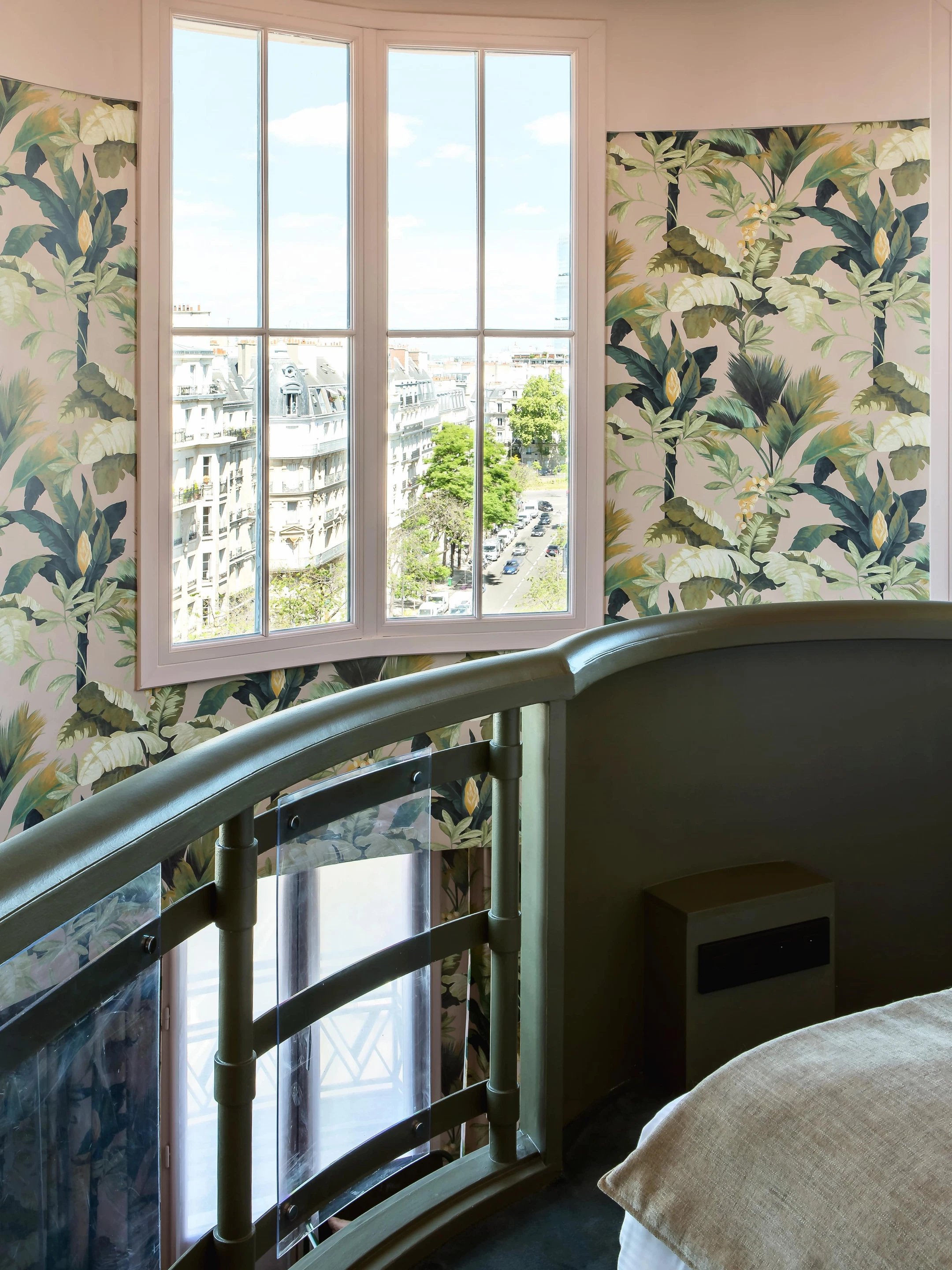 View of the Best Western Mercedes Hotel Suite Paris